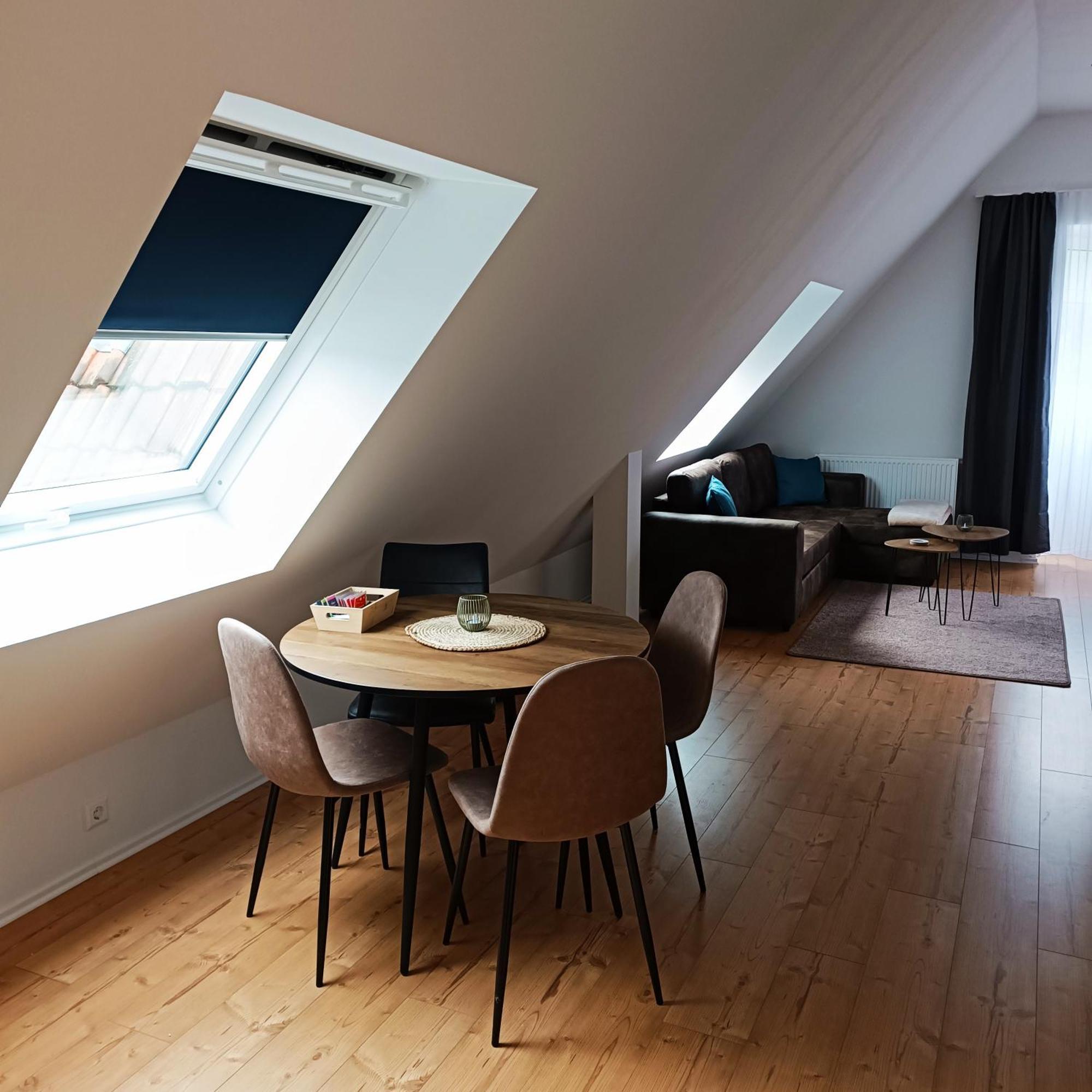 Hotel Ari 카이저슬라우테른 외부 사진