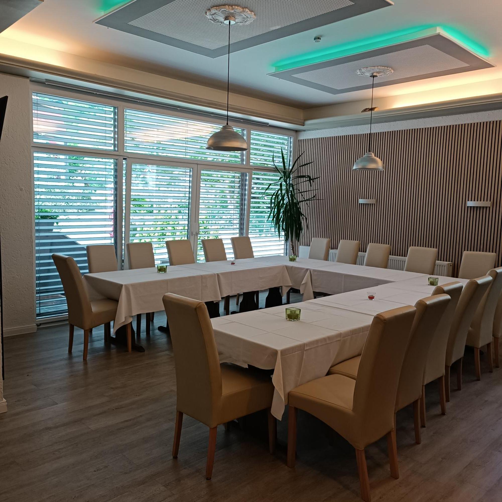 Hotel Ari 카이저슬라우테른 외부 사진