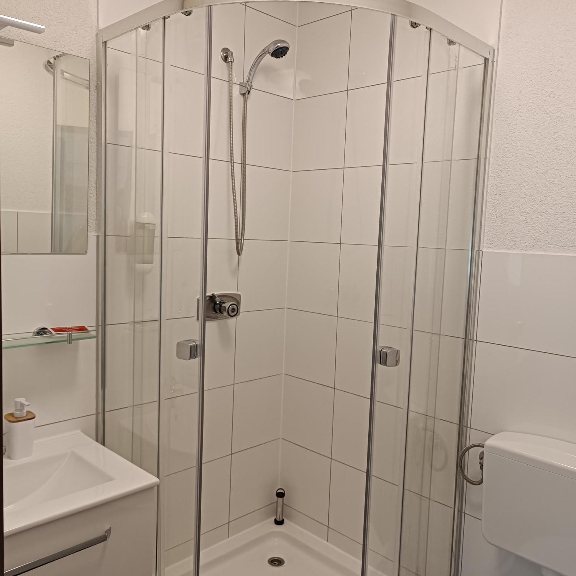 Hotel Ari 카이저슬라우테른 외부 사진