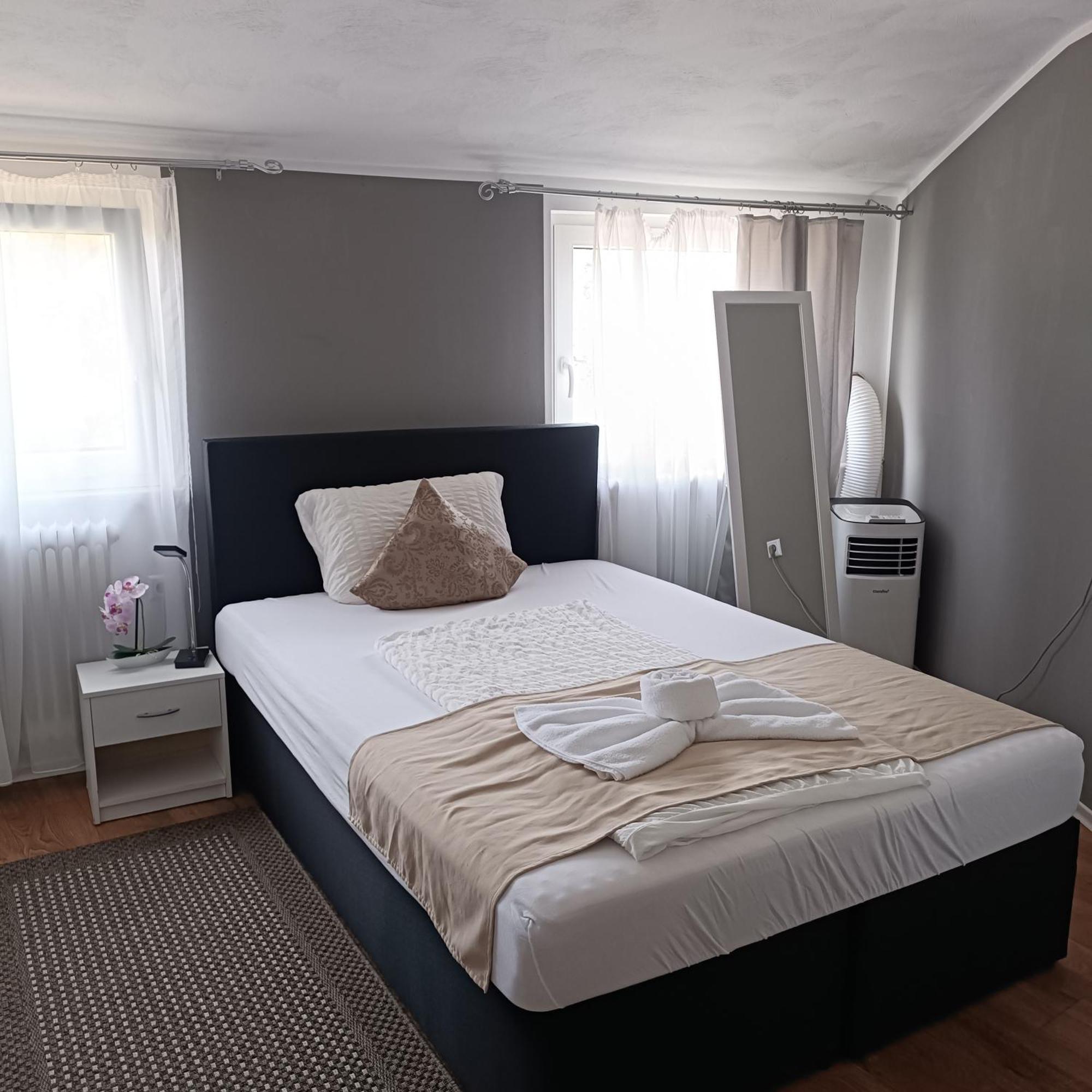 Hotel Ari 카이저슬라우테른 외부 사진